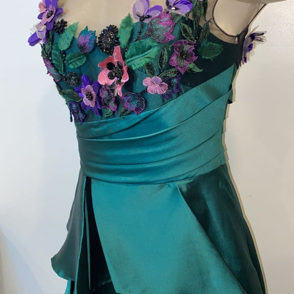 Marchesa notte Silk Embroidered Floral High Low Gown in Green - Picture 8 of 14